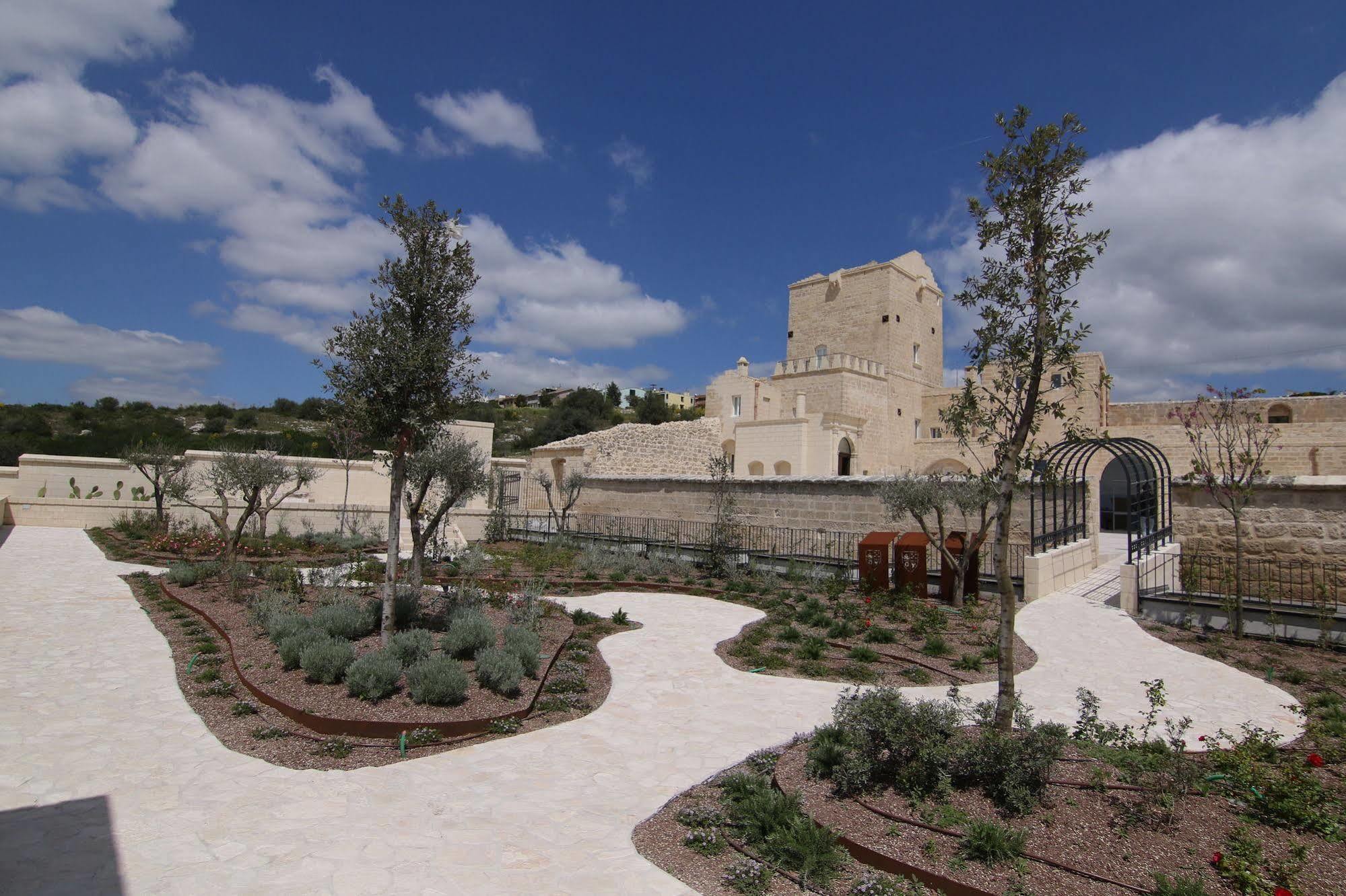 Masseria Fortificata San Francesco Matera Buitenkant foto